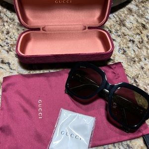 Gucci sunglasses